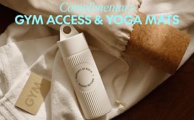 Bob W Athens Akadimia